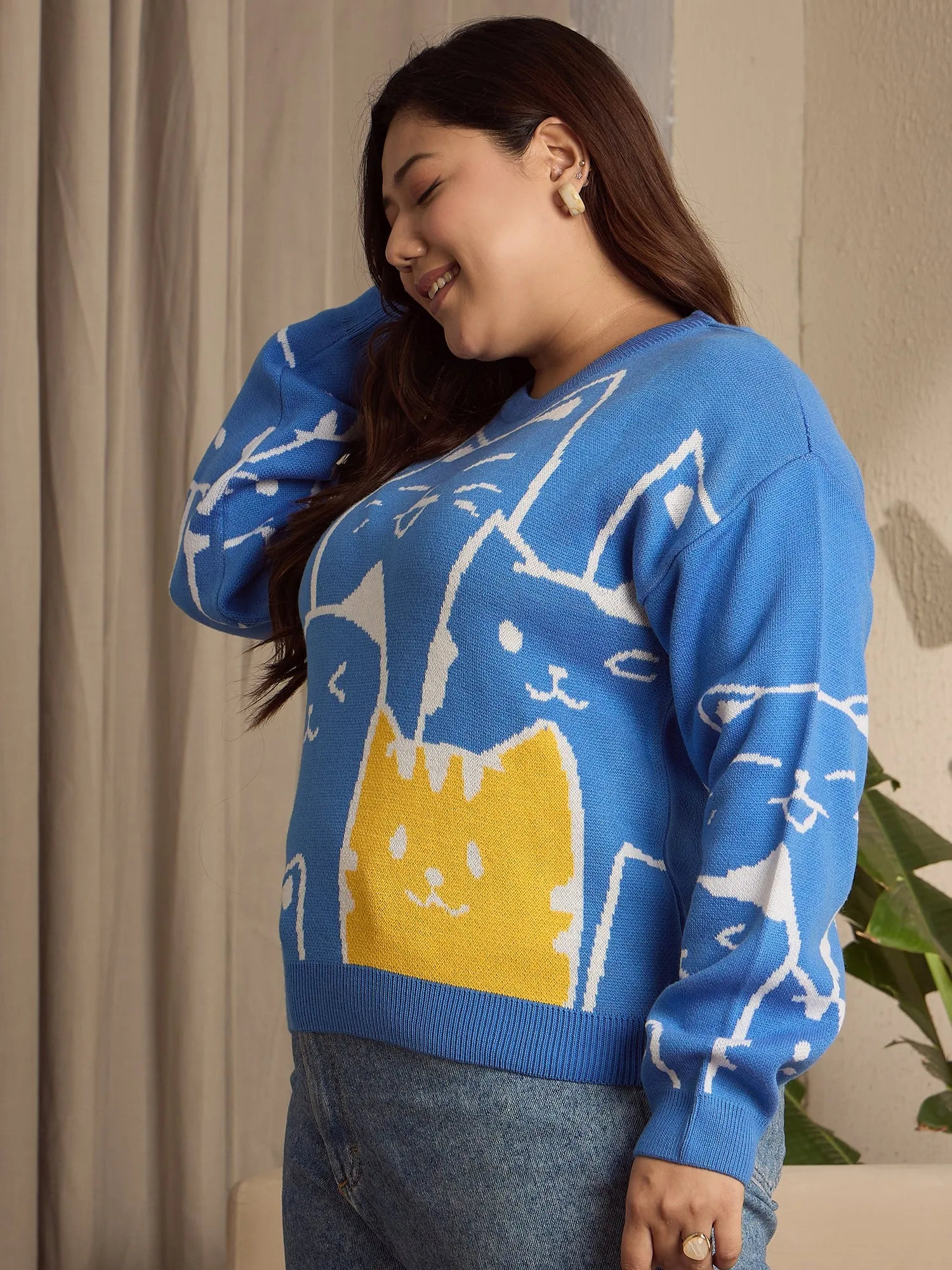 Berrylush Curve Women Blue, White, & Yellow Cat Printed Round Neck Drop-Shoulder Sleeves Ribbed Hem Regular Sweater