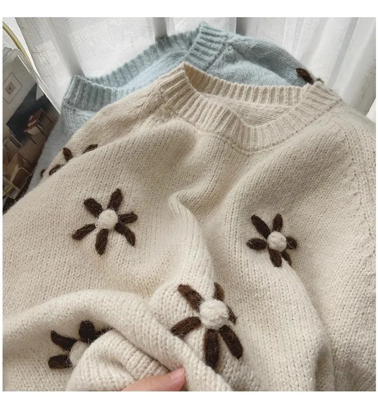 embroidered round neck sweater for women        S4825