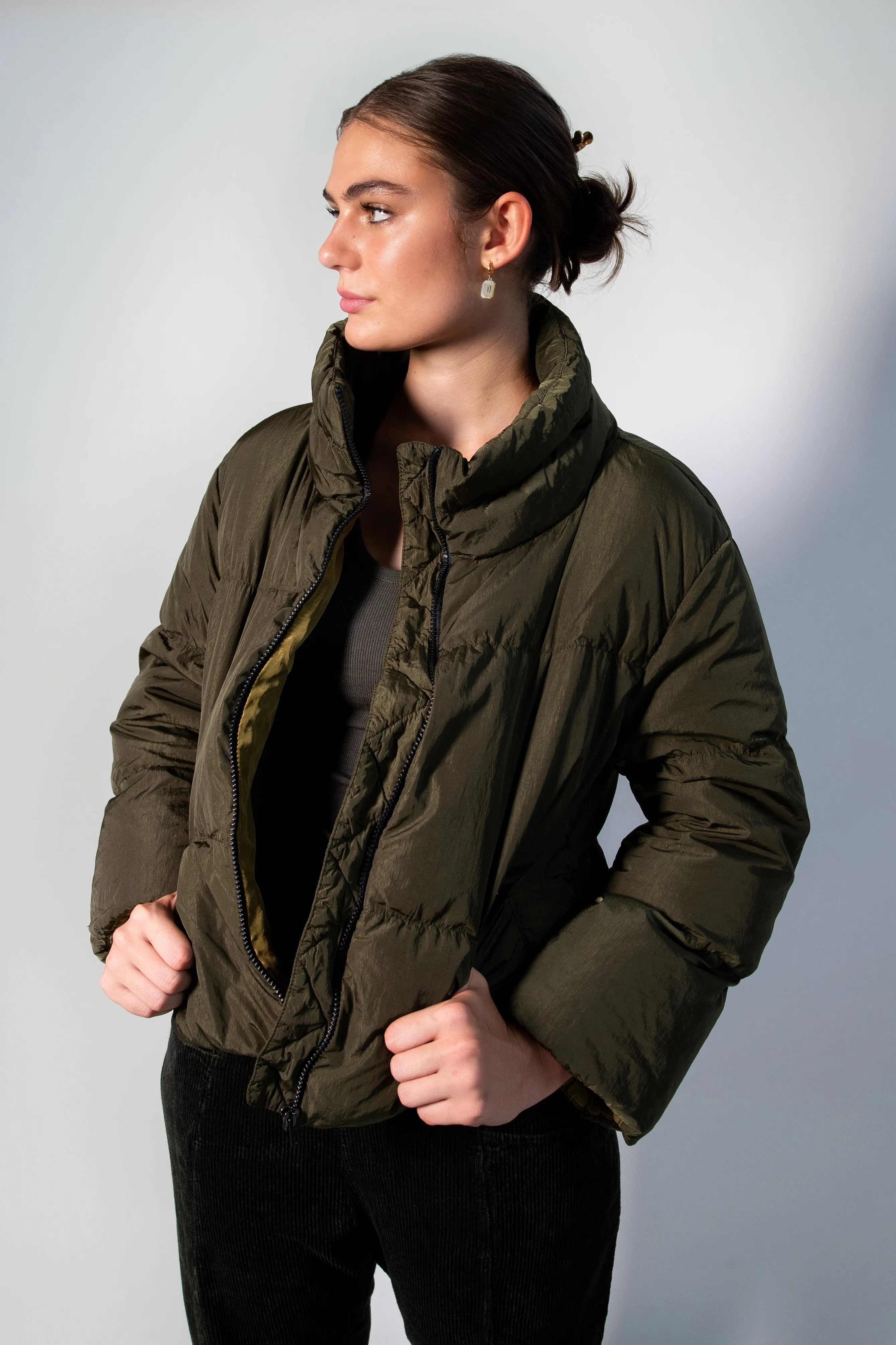 Transit Par Such Cropped Puffer Jacket in Khaki